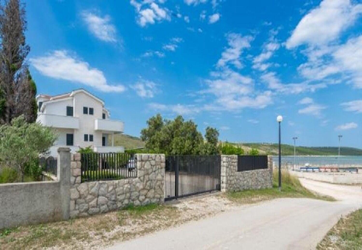 Apartments Blue Skies Ljubac  Exterior photo